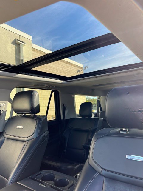 Certified 2025 Ford Expedition Max Platinum AWD/4WD image 5