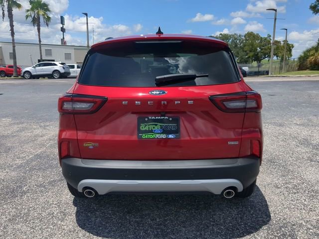 Certified 2025 Ford Escape SE w/ PHEV Premium Package FWD image 6