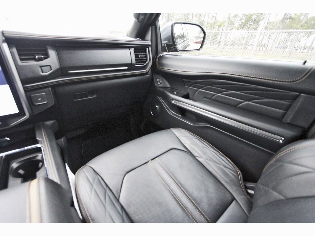 Certified 2023 Ford Expedition Max Platinum image 12