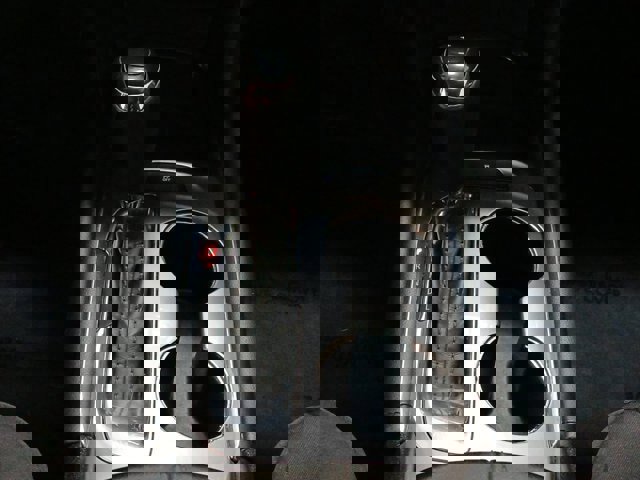 Used 2018 Chevrolet Malibu LT image 15