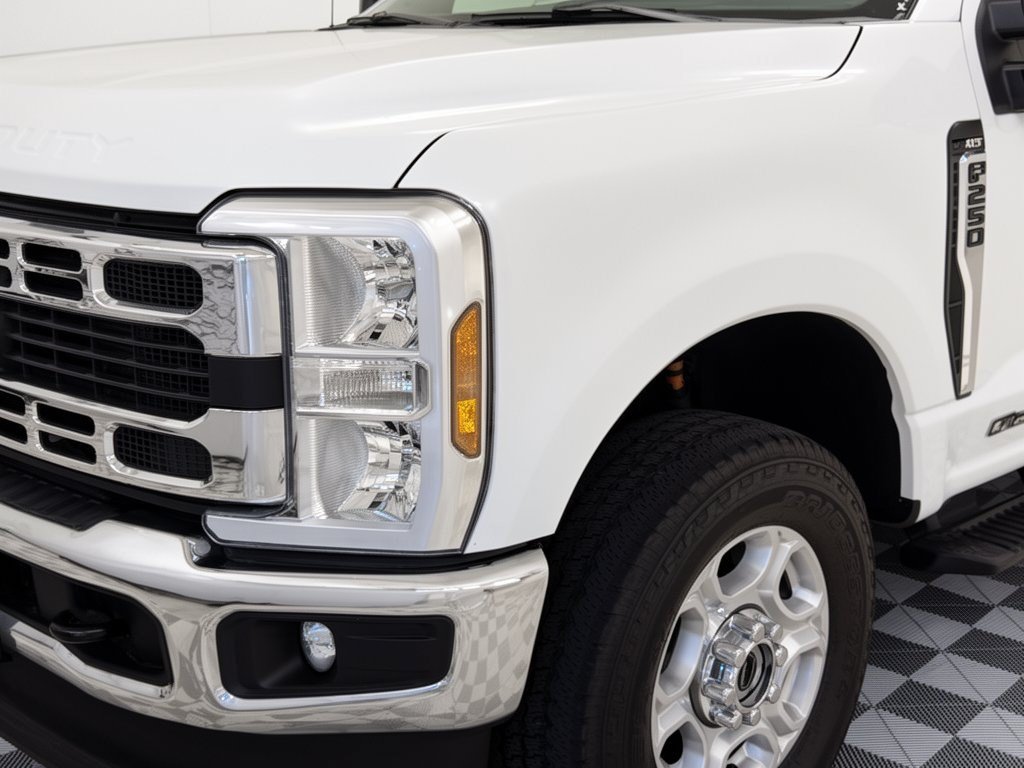 Certified 2025 Ford F250 XLT w/ FX4 Off-Road Package AWD/4WD image 12