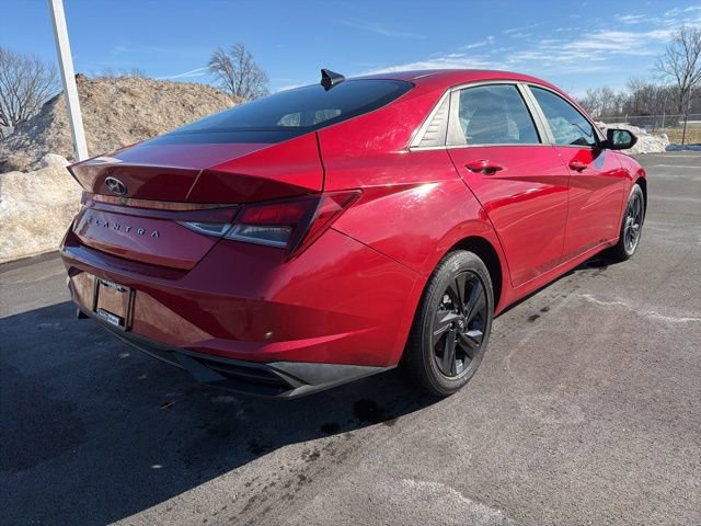 Used 2021 Hyundai Elantra SEL image 4