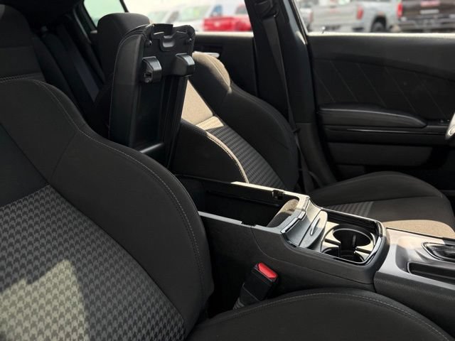 Used 2023 Dodge Charger GT w/ Technology Group RWD image 27
