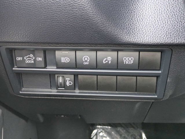 Used 2024 Toyota Tundra SR5 AWD/4WD image 25