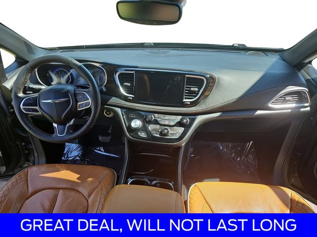 Used 2022 Chrysler Pacifica Pinnacle AWD/4WD image 9