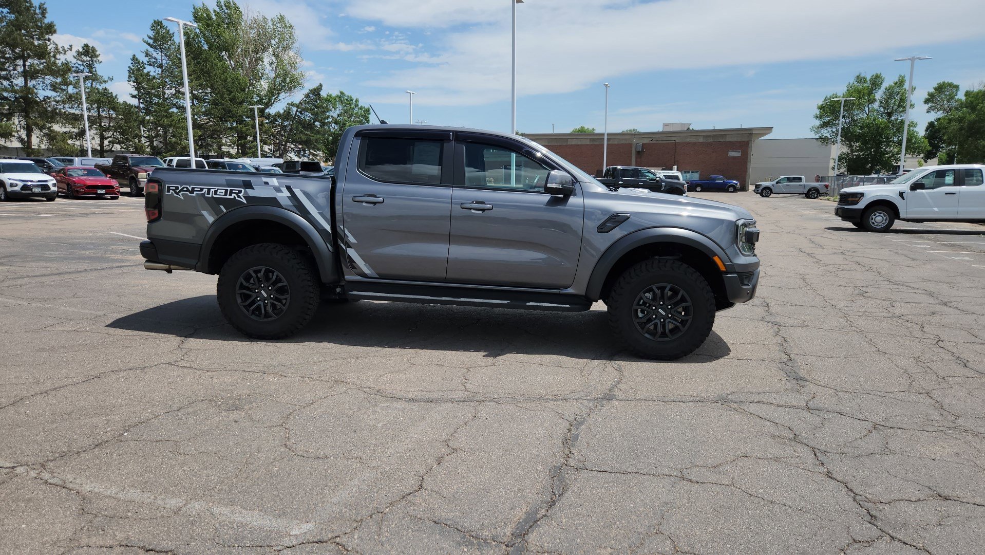 Certified 2025 Ford Ranger Raptor AWD/4WD image 17