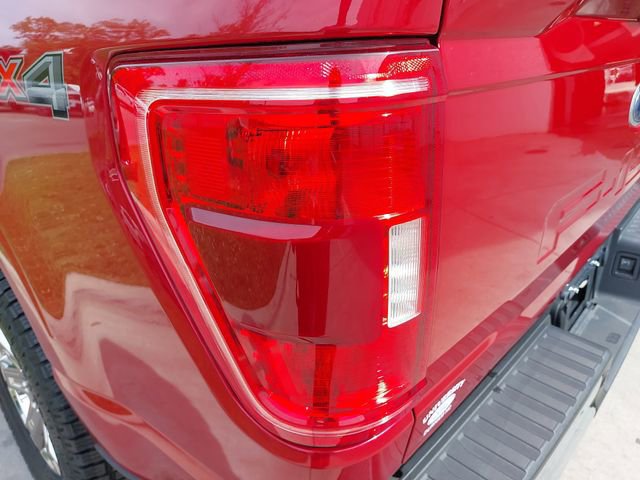 Certified 2022 Ford F150 XLT w/ Equipment Group 302A High image 31