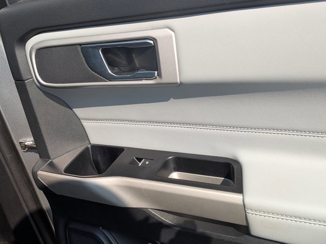 Certified 2022 Ford Explorer XLT w/ Equipment Group 202A image 35