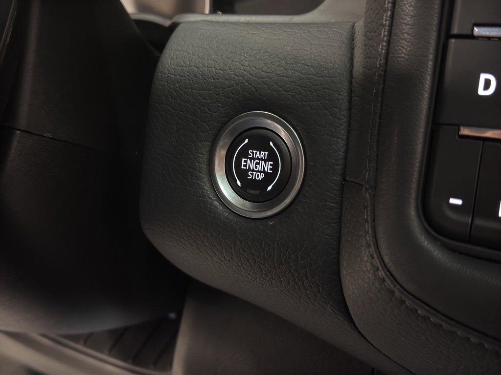 Used 2021 GMC Yukon XL Denali w/ Denali Ultimate Package image 12