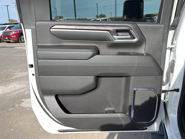 Used 2024 Chevrolet Silverado 2500 LTZ w/ LTZ Plus Package image 16