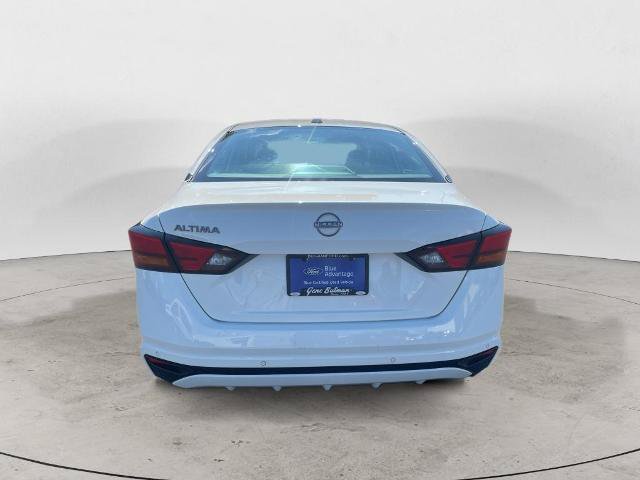 Used 2025 Nissan Altima 2.5 SV FWD image 6