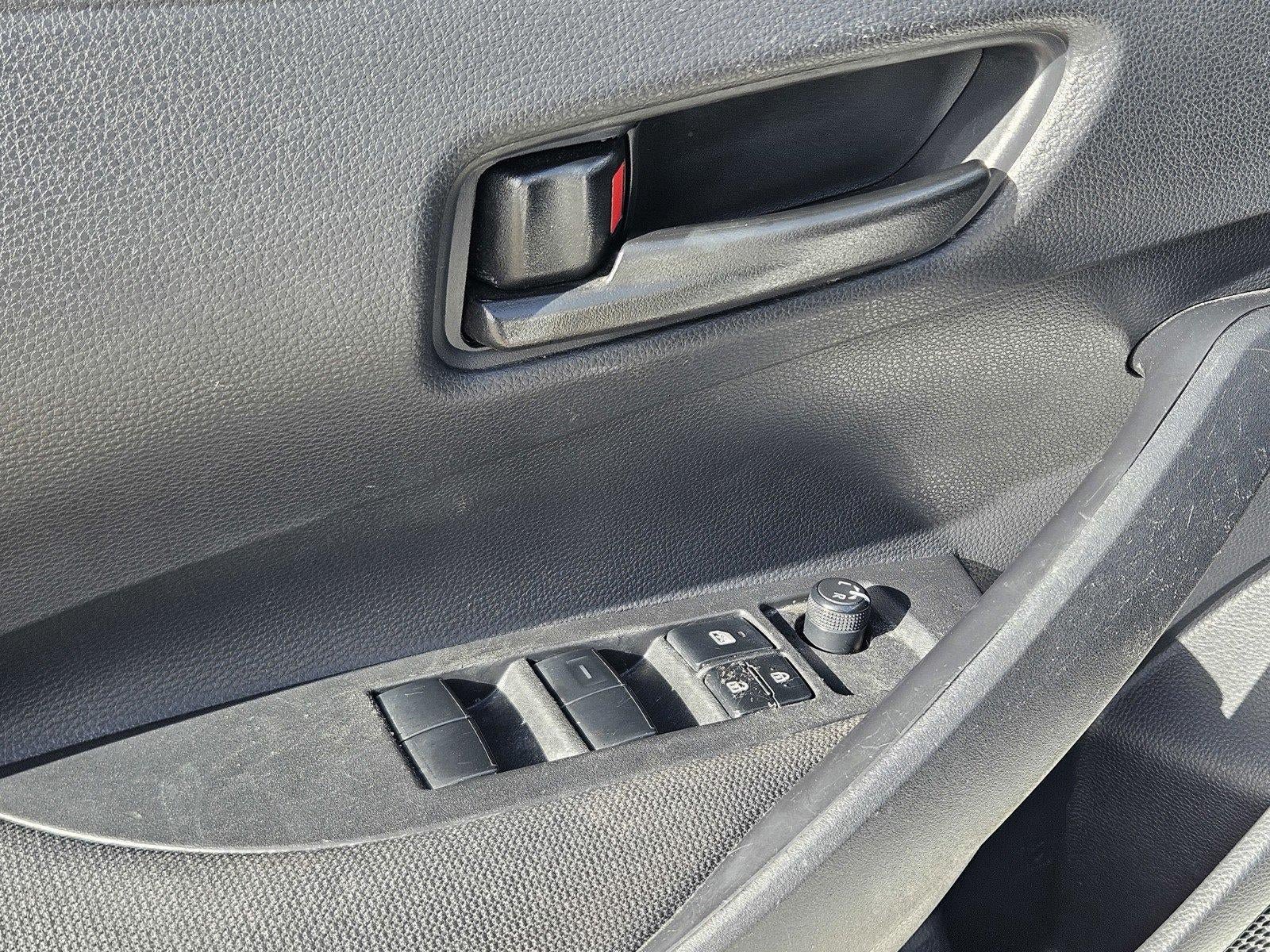 Used 2025 Toyota Corolla LE FWD image 12