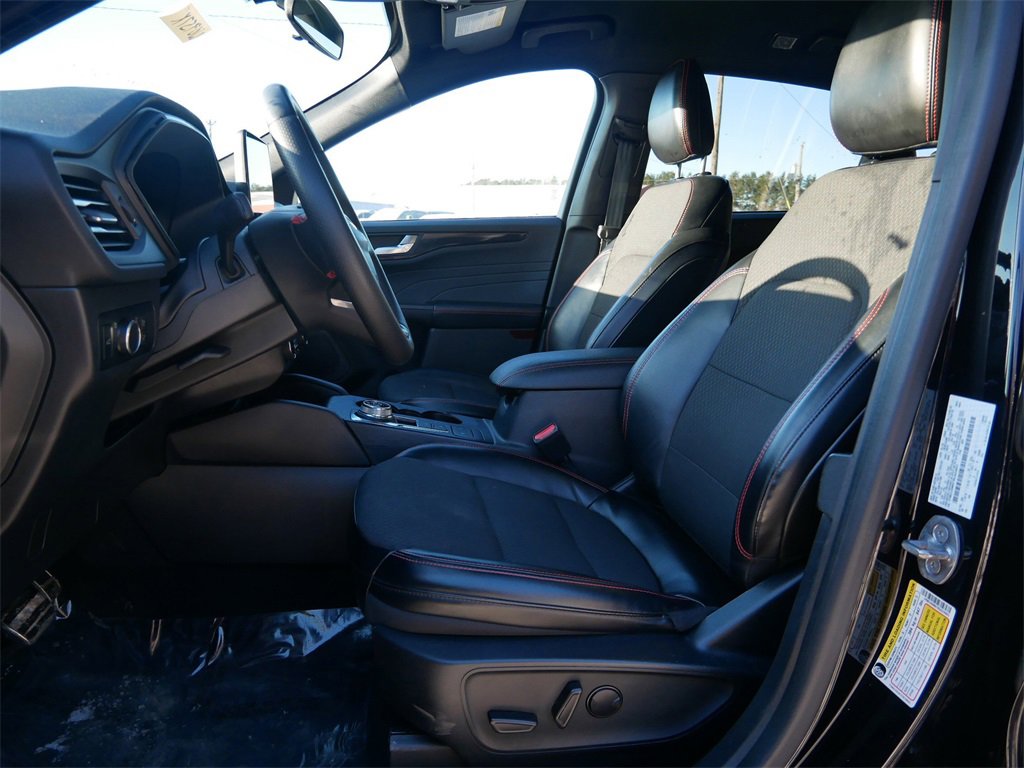 Certified 2024 Ford Escape ST-Line image 14