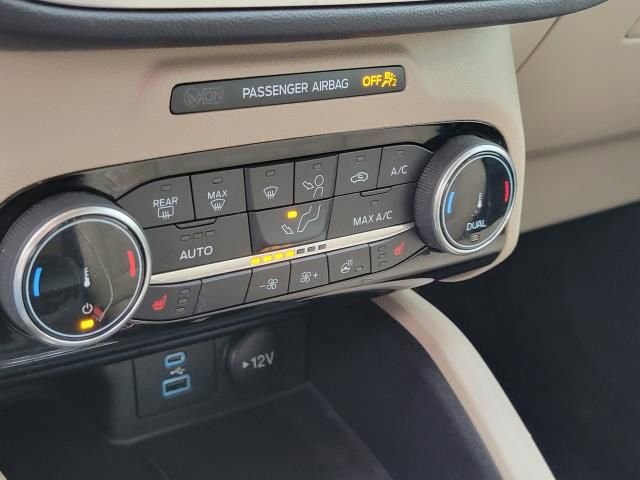 Certified 2022 Ford Escape Titanium image 35