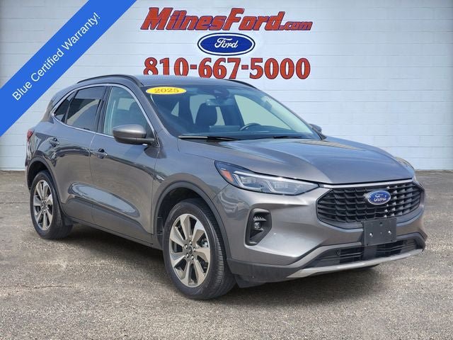 Certified 2025 Ford Escape Platinum AWD/4WD image 2