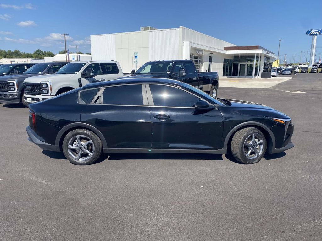 Used 2025 Kia K4 FWD image 2