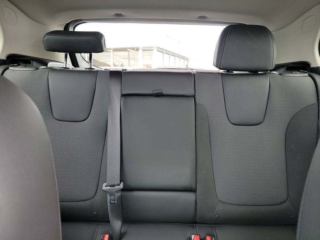 Used 2023 Buick Encore GX Select w/ Sport Touring Package FWD image 17