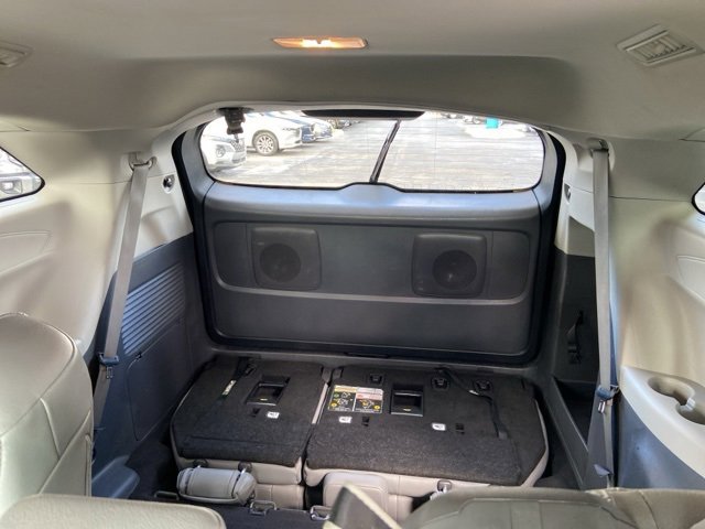 Used 2024 Toyota Sienna XLE image 12