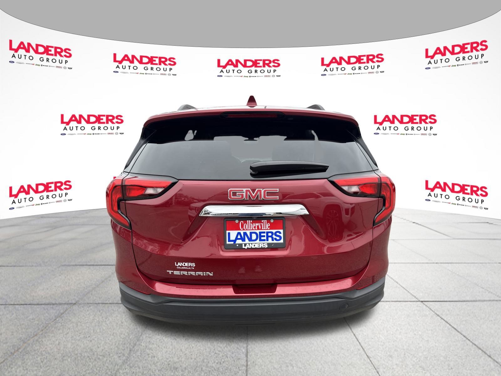 Used 2019 GMC Terrain SLE w/ Driver Convenience Package image 4