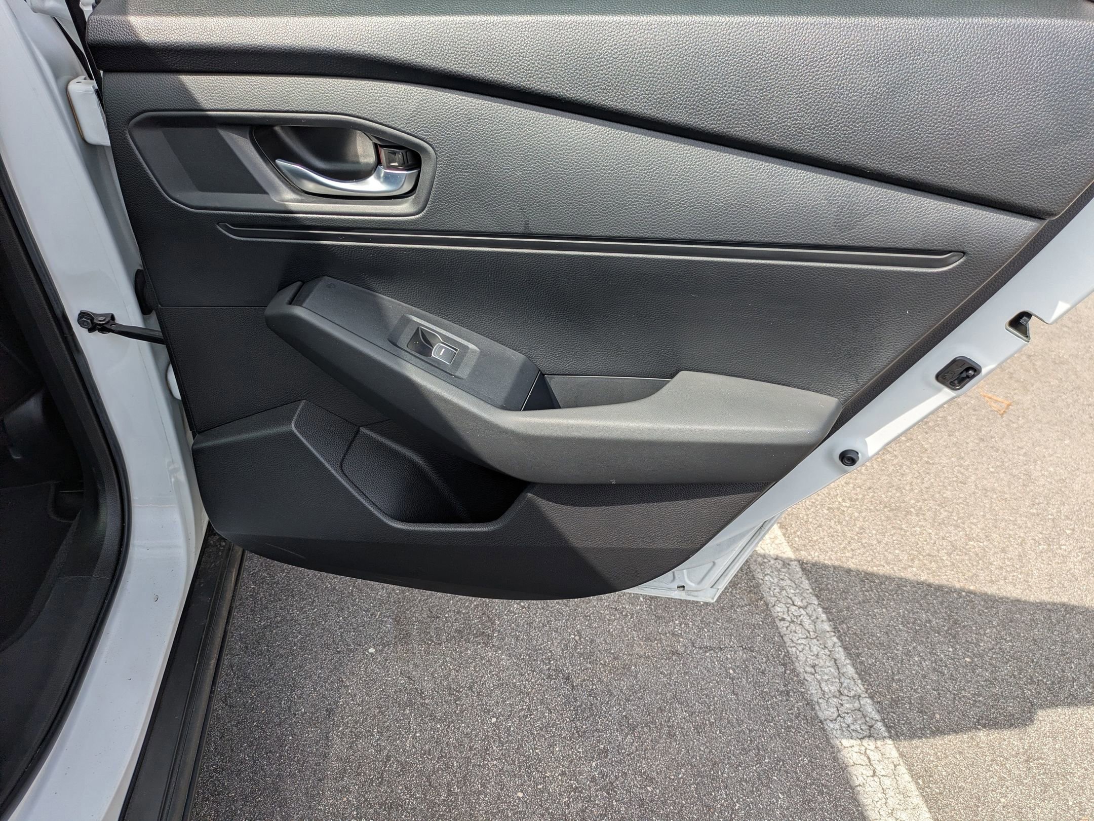 Used 2023 Honda Accord EX image 30