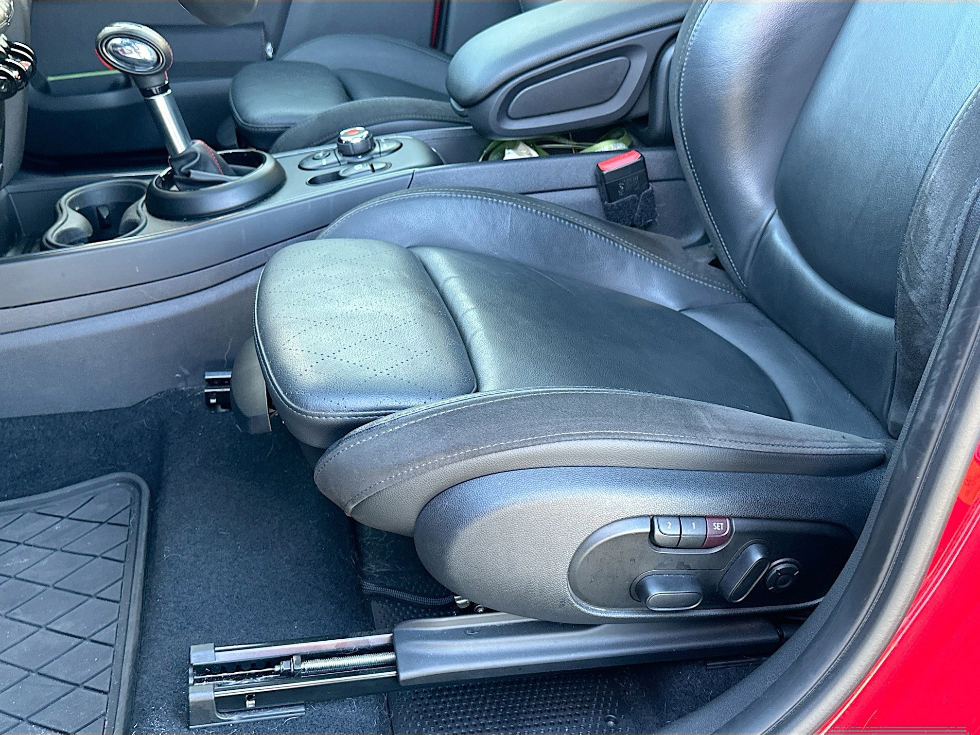 Used 2019 MINI Cooper Countryman S w/ Premium Package image 19