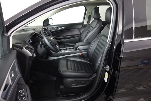 Certified 2024 Ford Edge SEL w/ Convenience Package AWD/4WD image 32