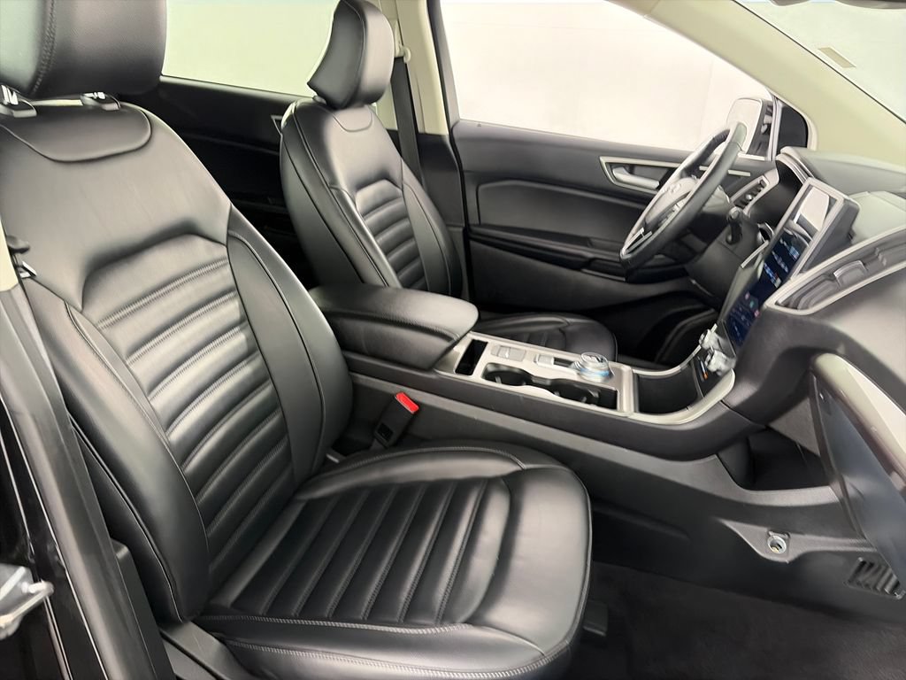 Certified 2024 Ford Edge SEL AWD/4WD image 31