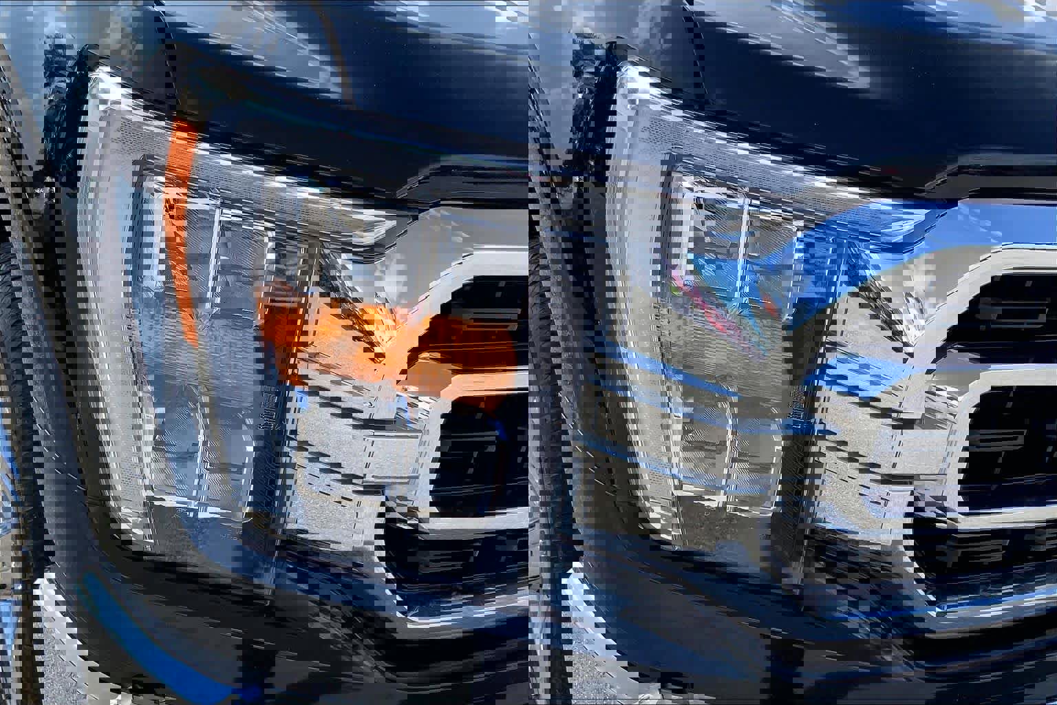 Certified 2022 Ford F150 XLT w/ Equipment Group 302A High image 27