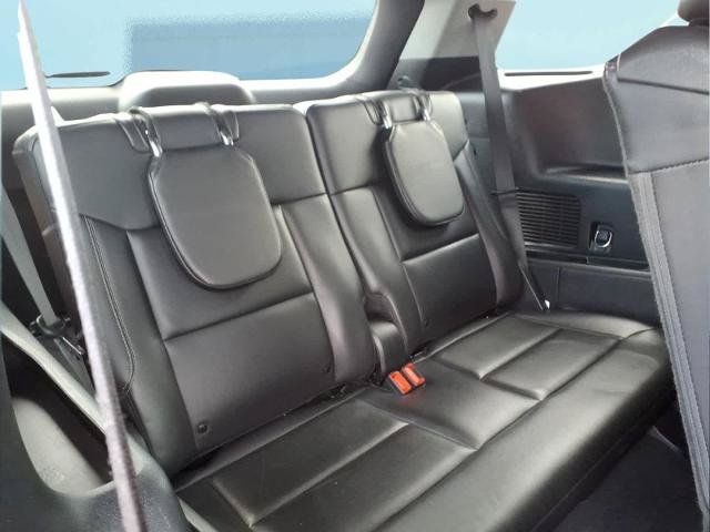 Certified 2022 Ford Explorer XLT w/ Equipment Group 202A AWD/4WD image 15