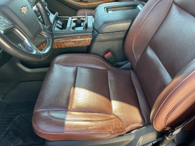 Used 2020 Chevrolet Suburban Premier w/ Premier Plus Edition AWD/4WD image 23