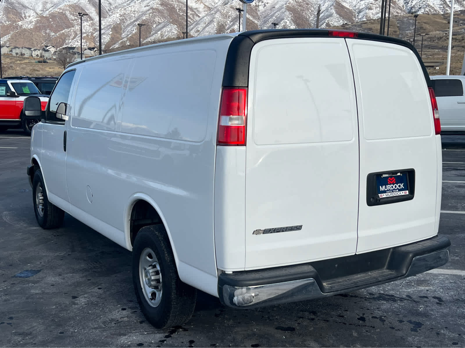 Used 2021 Chevrolet Express 2500 w/ Driver Convenience Package image 4