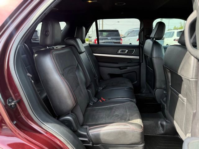 Certified 2018 Ford Explorer XLT w/ XLT Appearance Package AWD/4WD image 19