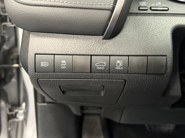 Used 2021 Toyota Camry XSE FWD image 15