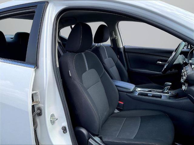 Used 2024 Nissan Sentra SV FWD image 32