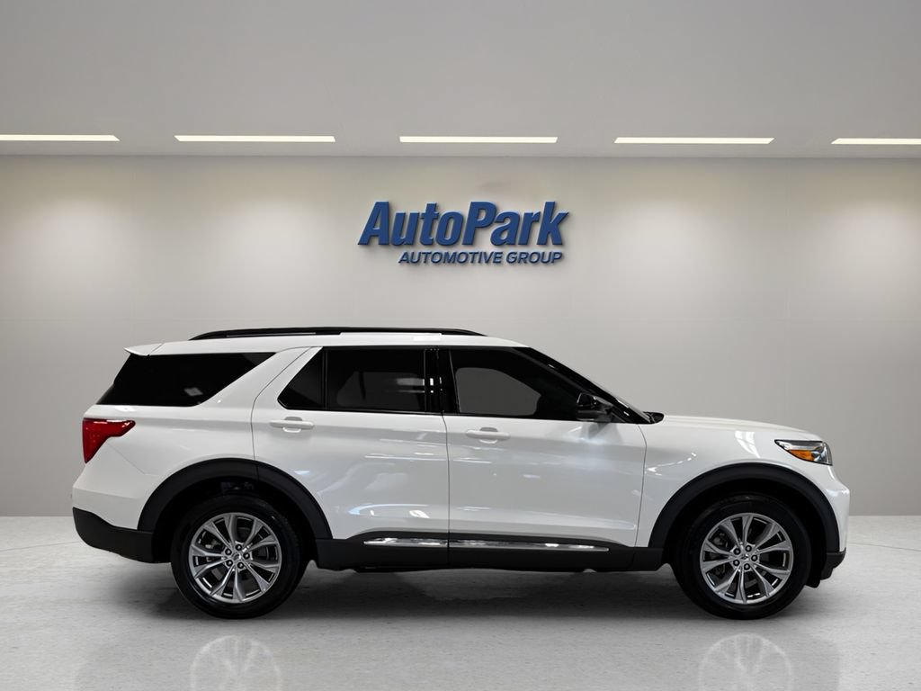 Certified 2024 Ford Explorer XLT w/ Equipment Group 202A AWD/4WD image 8
