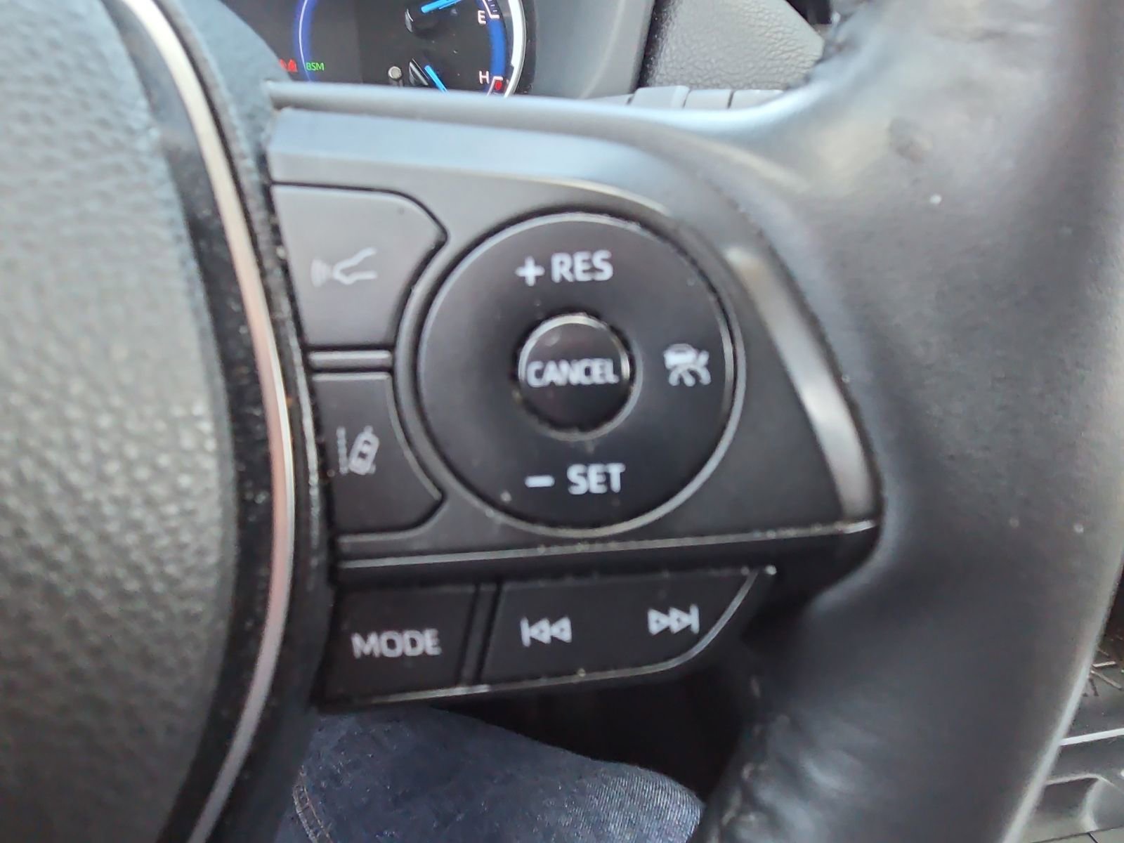 Used 2024 Toyota RAV4 XLE w/ Convenience Package AWD/4WD image 23