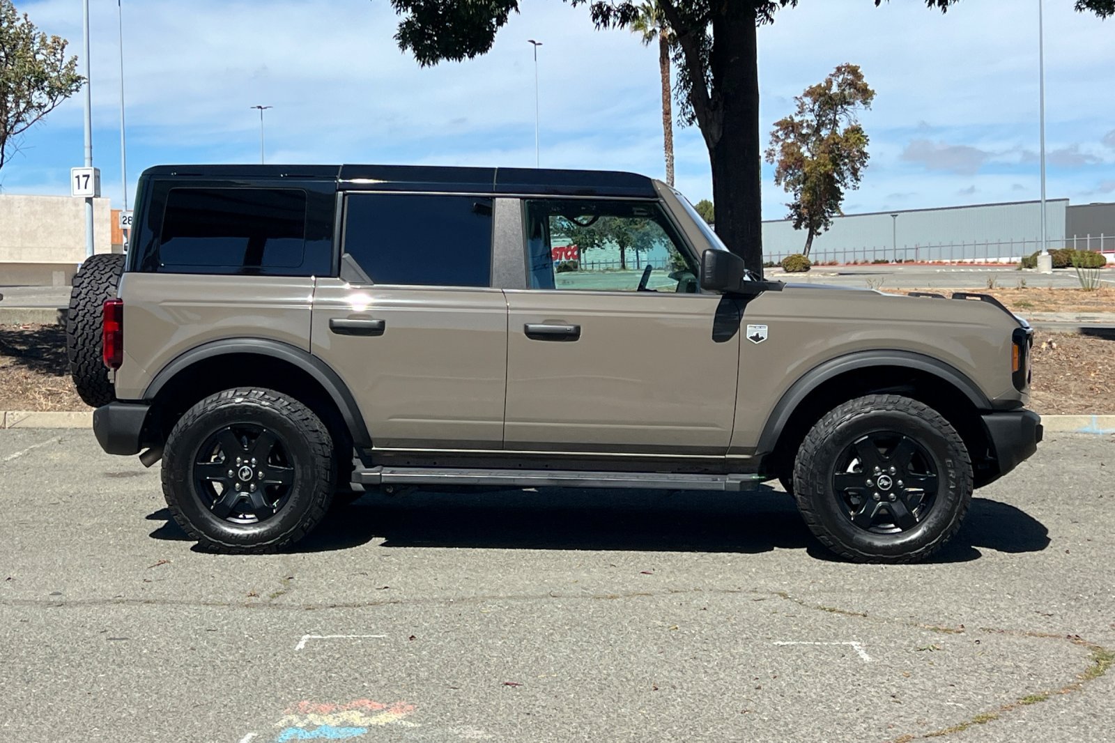 Certified 2025 Ford Bronco Big Bend AWD/4WD image 2