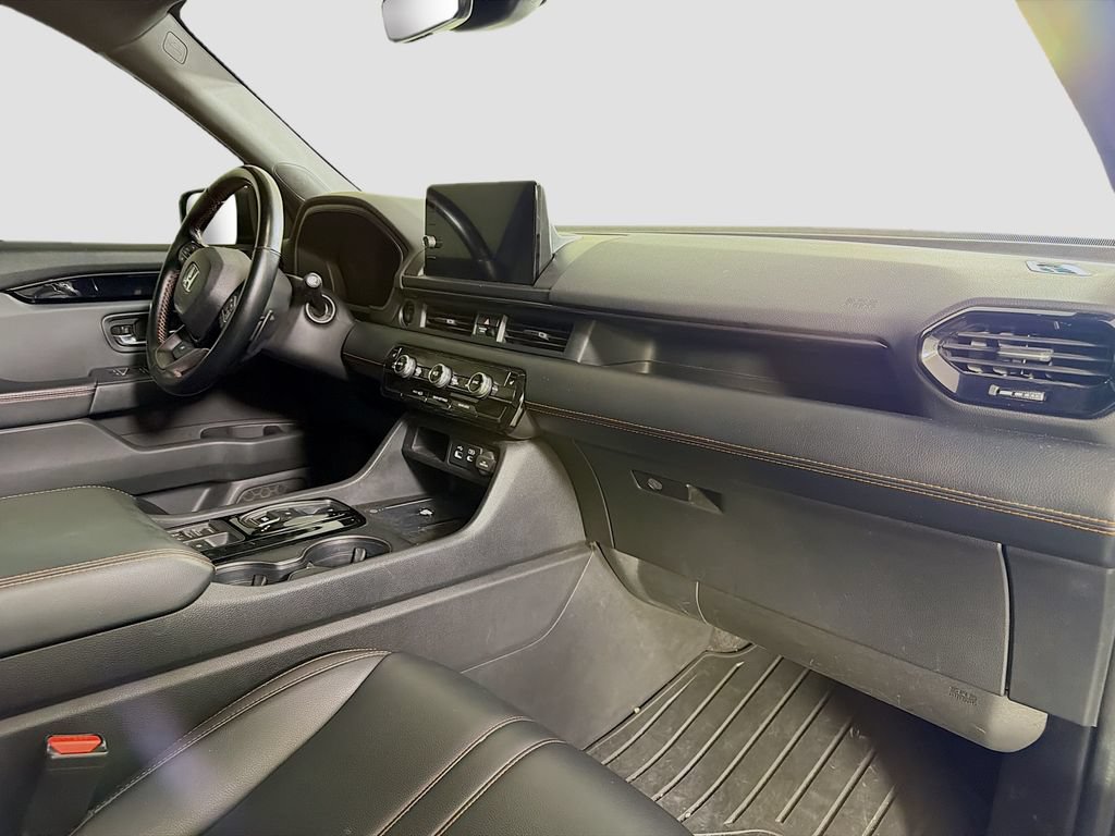 Used 2023 Honda Pilot TrailSport image 31