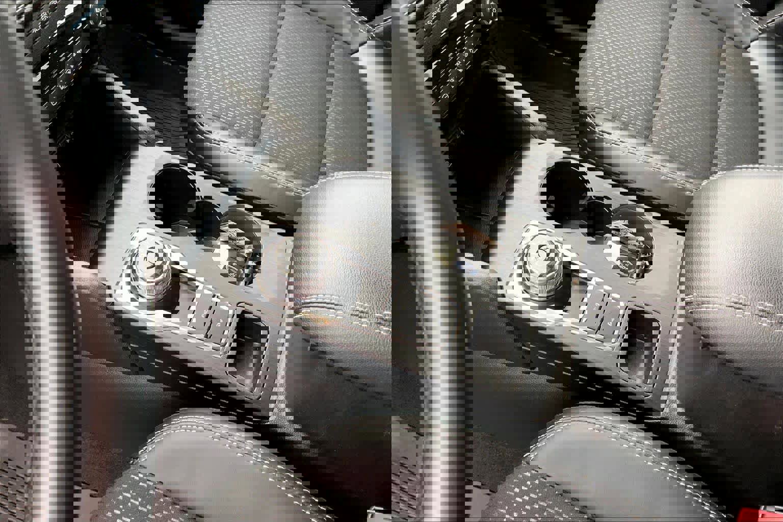 Certified 2025 Ford Escape SE image 16