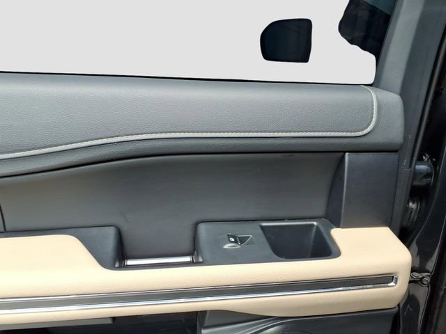 Certified 2023 Ford Expedition XLT RWD image 8