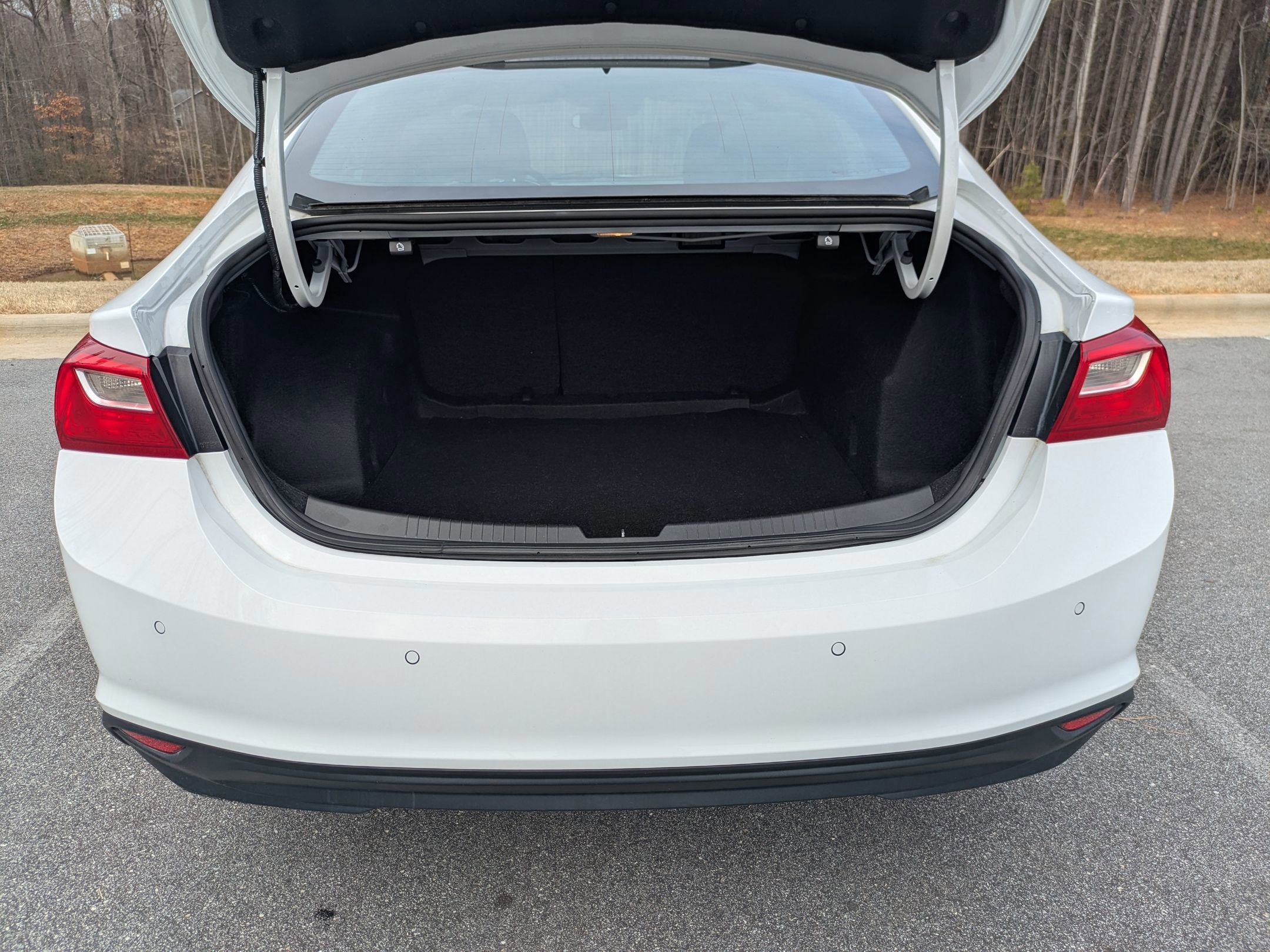 Used 2023 Chevrolet Malibu LS w/ Driver Confidence Package image 29