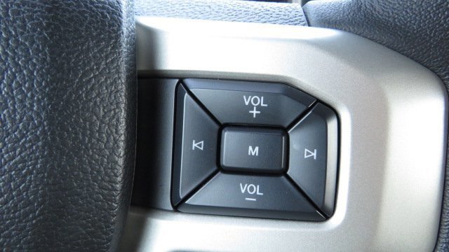 Certified 2020 Ford F250 Lariat w/ Lariat Value Package image 22