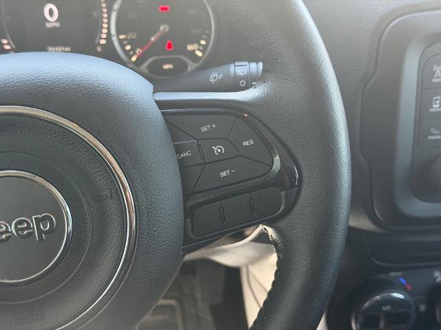 Used 2017 Jeep Renegade Altitude AWD/4WD image 17