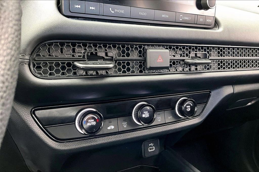 Used 2025 Honda HR-V LX image 31