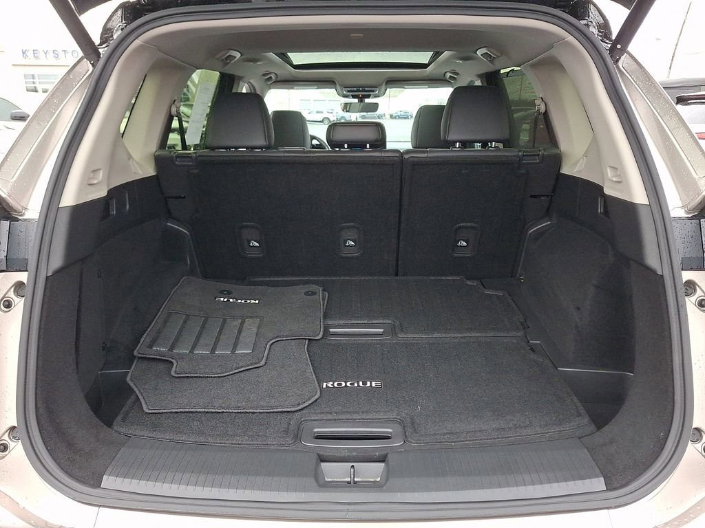 Used 2024 Nissan Rogue Platinum w/ Platinum Premium Package image 34