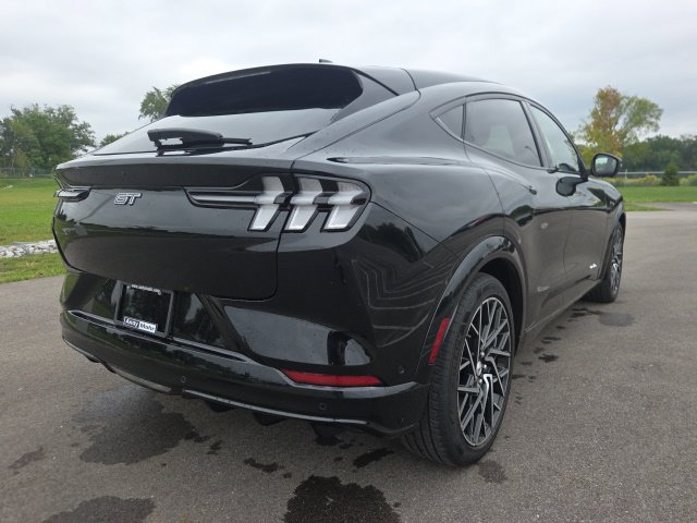 Certified 2023 Ford Mustang Mach-E GT w/ GT Performance Edition AWD/4WD image 7