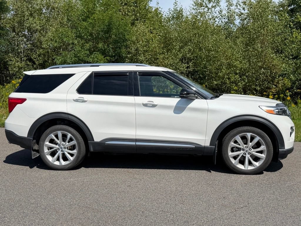 Certified 2024 Ford Explorer Platinum w/ Technology Package AWD/4WD image 22