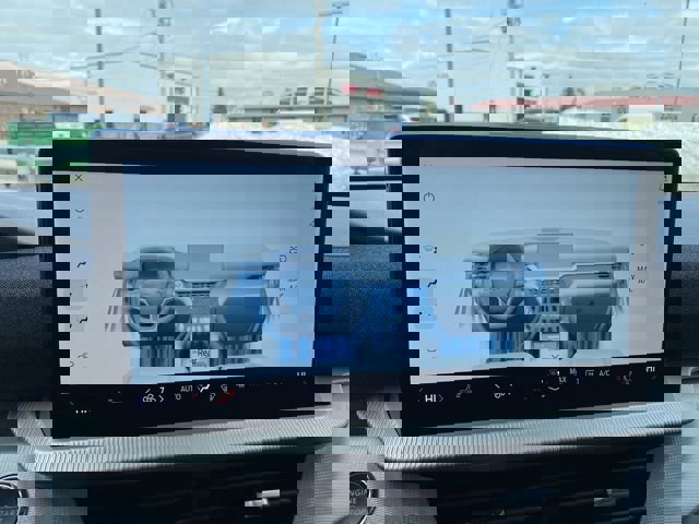 Certified 2025 Ford Explorer Active image 18