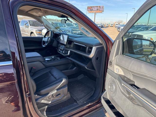 Certified 2023 Ford Expedition XLT image 14