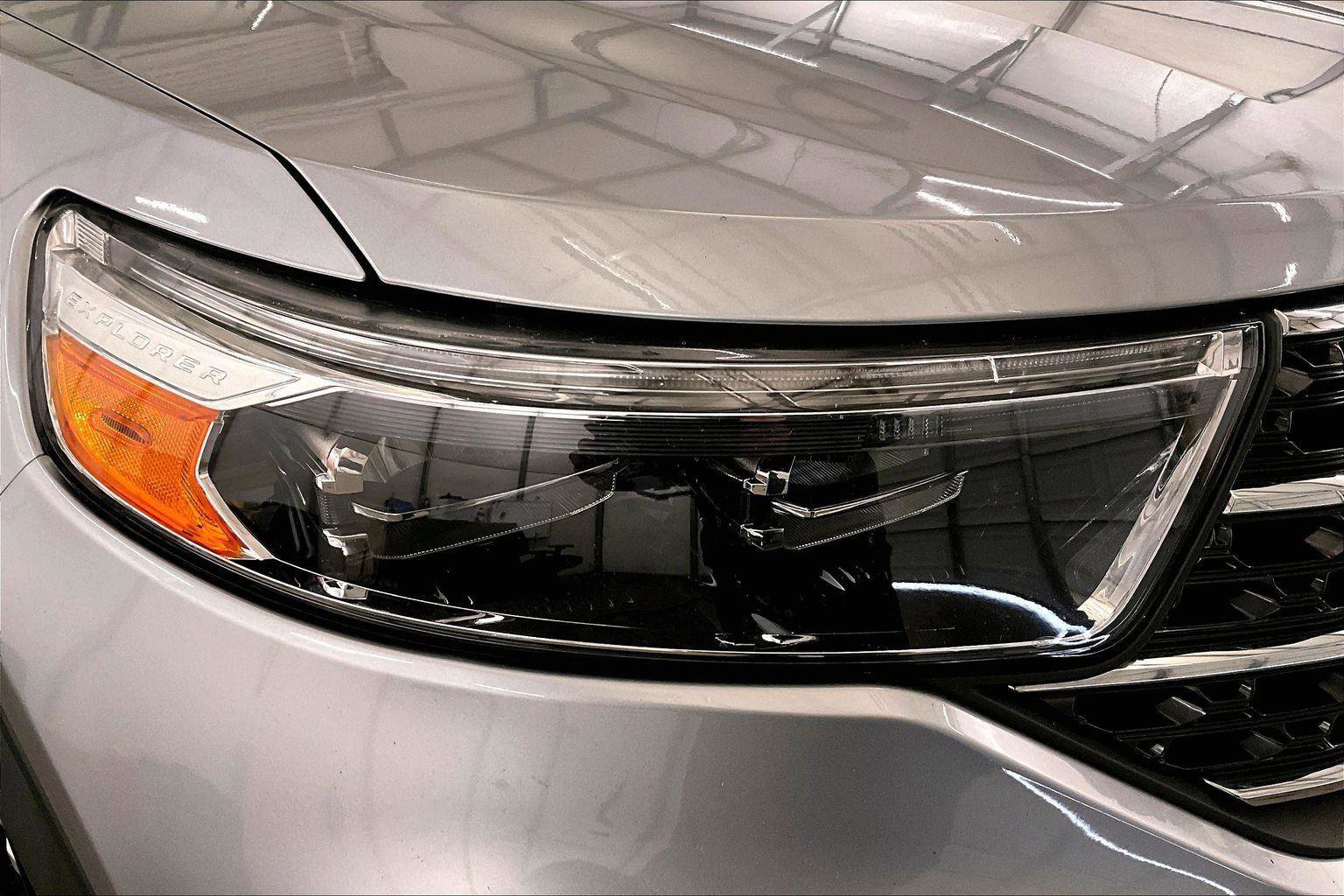 Certified 2021 Ford Explorer XLT w/ Equipment Group 202A image 28